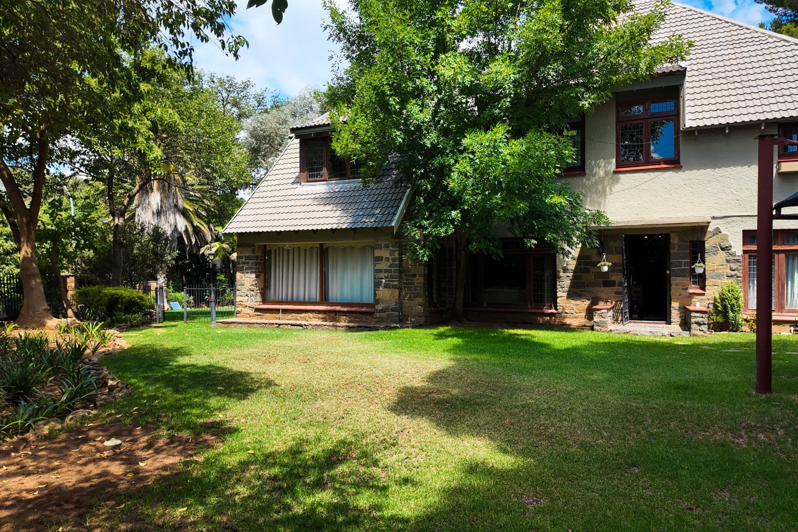 6 Bedroom Property for Sale in Waverley Free State